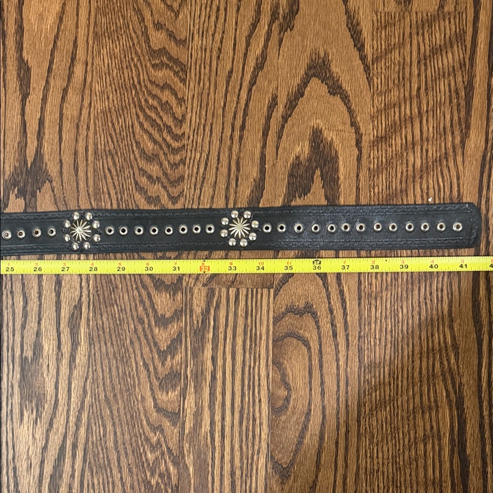 Black Leather Belt with Silver Accents - Picture 5 of 10
